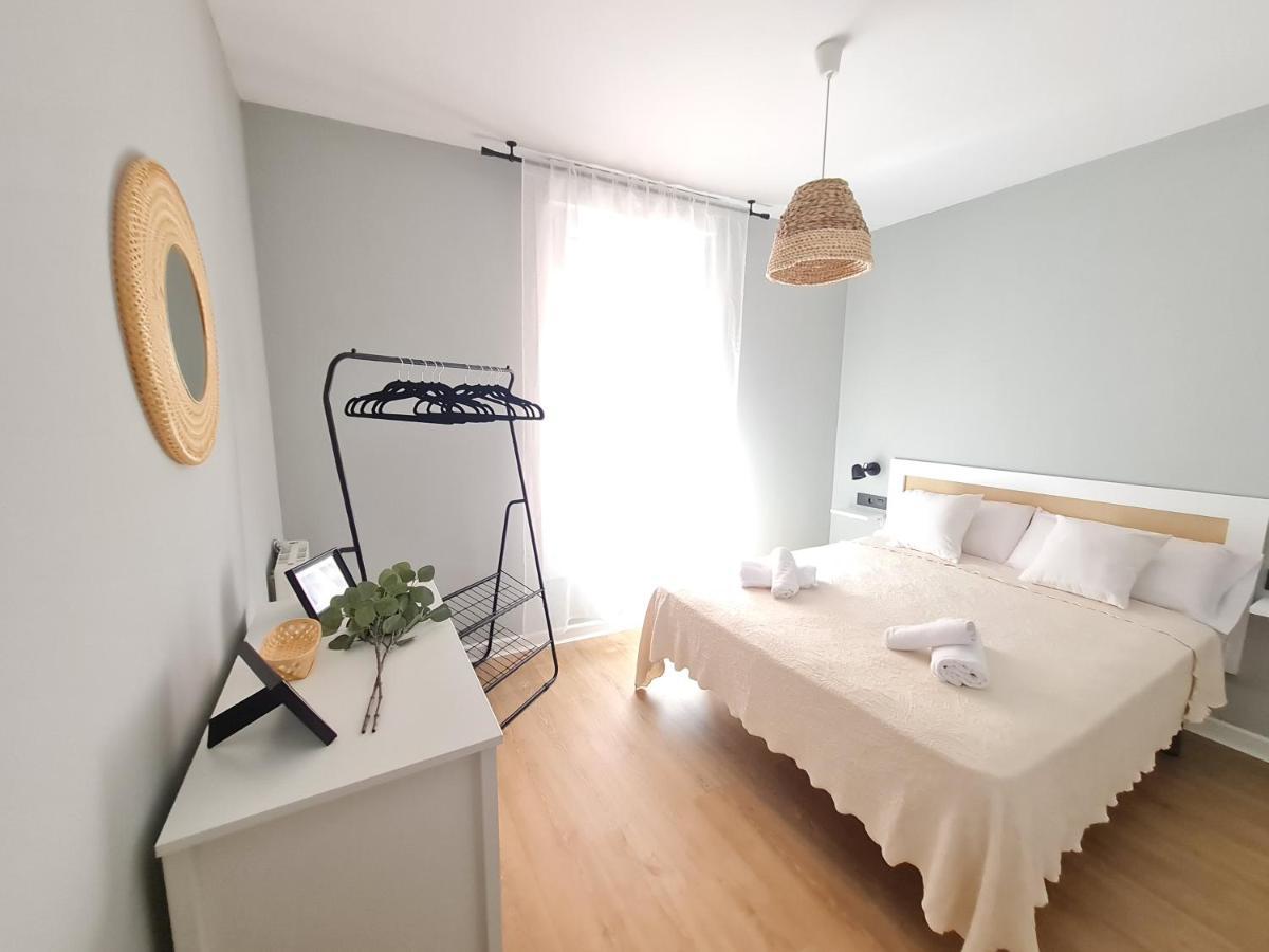 Appartamento Ayuntamiento PARKING gratis. Auto check-in. Bilbao Esterno foto
